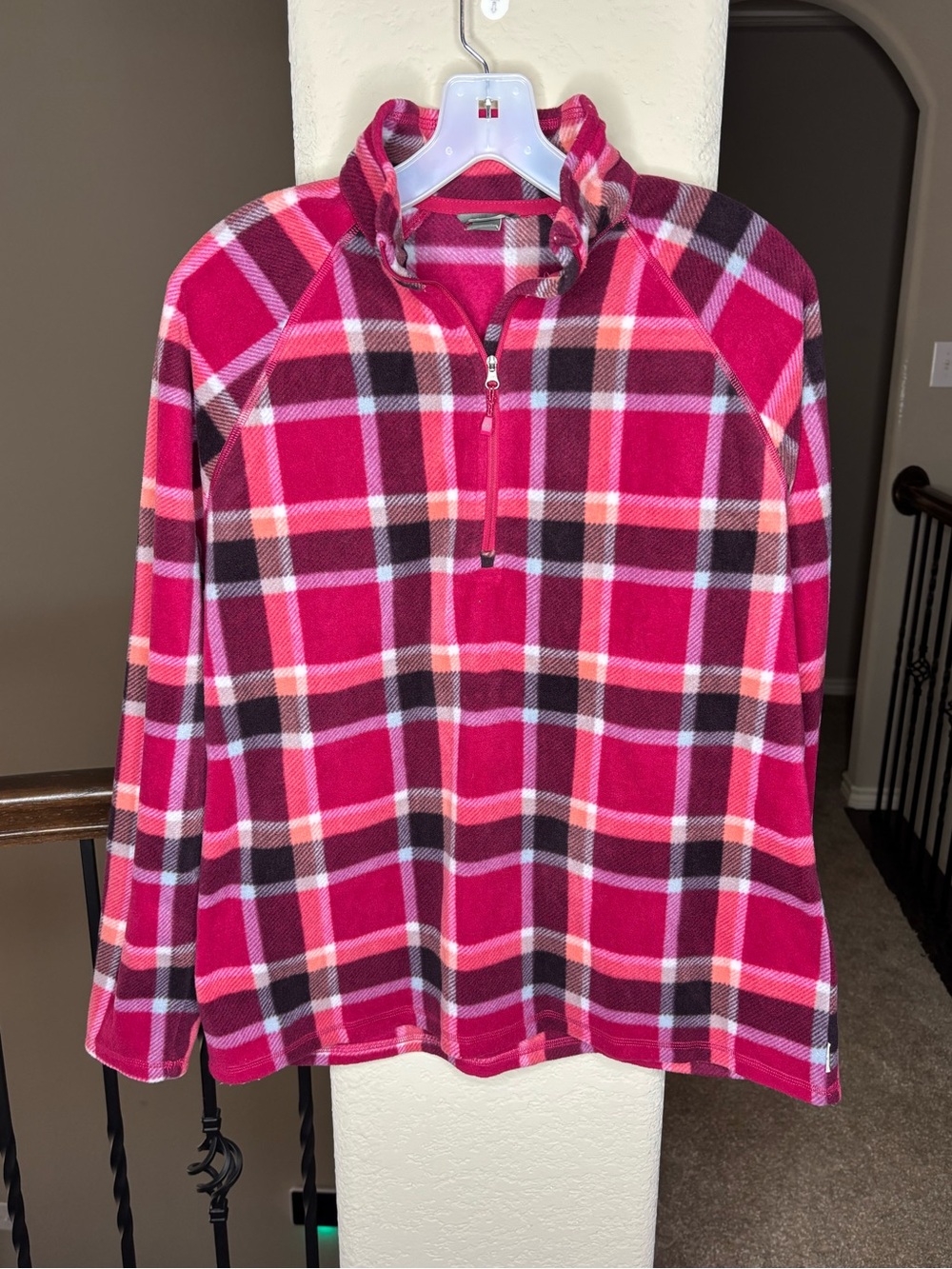 Eddie Bauer Pink Plaid Half-Zip Fleece Pullover Size L Fall Winter Colorful